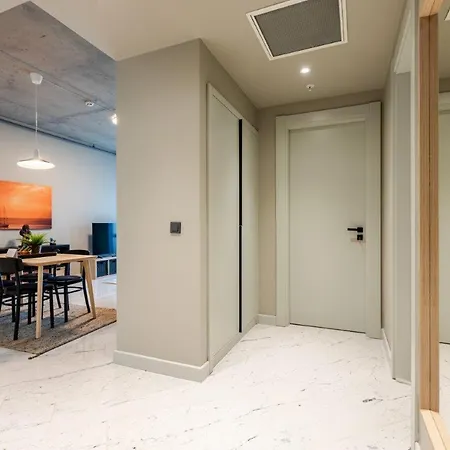 公寓 Beautiful Deluxe 1bd Poolgymparking! #373 *