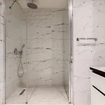 Beautiful Deluxe 1bd Poolgymparking! #373 Istanbul