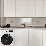 Beautiful Deluxe 1bd Poolgymparking! #373