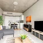 Lejlighed Beautiful Deluxe 1bd Poolgymparking! #373 *