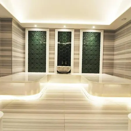 Beautiful Deluxe 1bd Poolgymparking! #373 Appartamento *