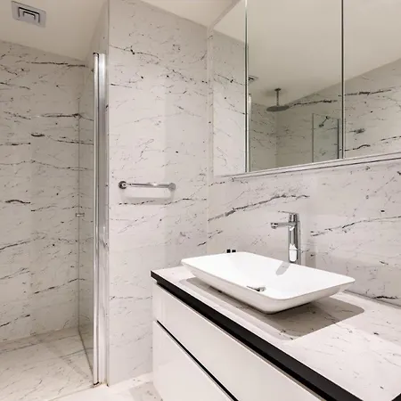 Beautiful Deluxe 1bd Poolgymparking! #373 公寓 *