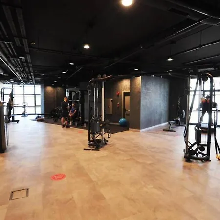 Beautiful Deluxe 1bd Poolgymparking! #373 公寓