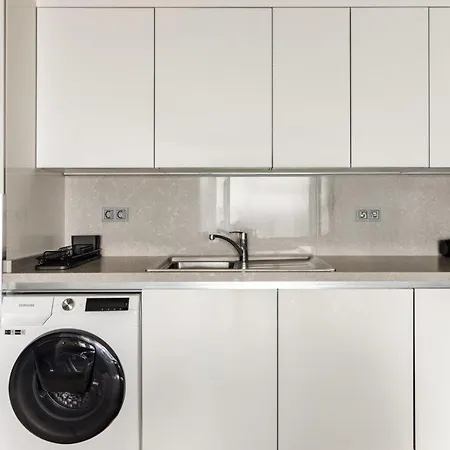 Apartman Beautiful Deluxe 1bd Poolgymparking! #373 *